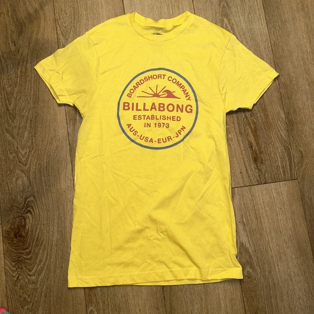 Billabong T Shirt Adult Small Yellow Short Sleeve Premium Tee Mens S Surf NWOT - Picture 1 of 6